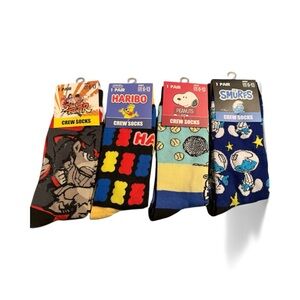 Bundle of Fun Socks Smurfs Haibo Gummy Bears Peanuts Snoopy Street Fighters
